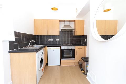 1 bedroom apartment to rent, Claude Road`, Roath, Cardiff, CF24