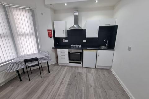 Studio to rent, Newport Road, Cardiff CF24