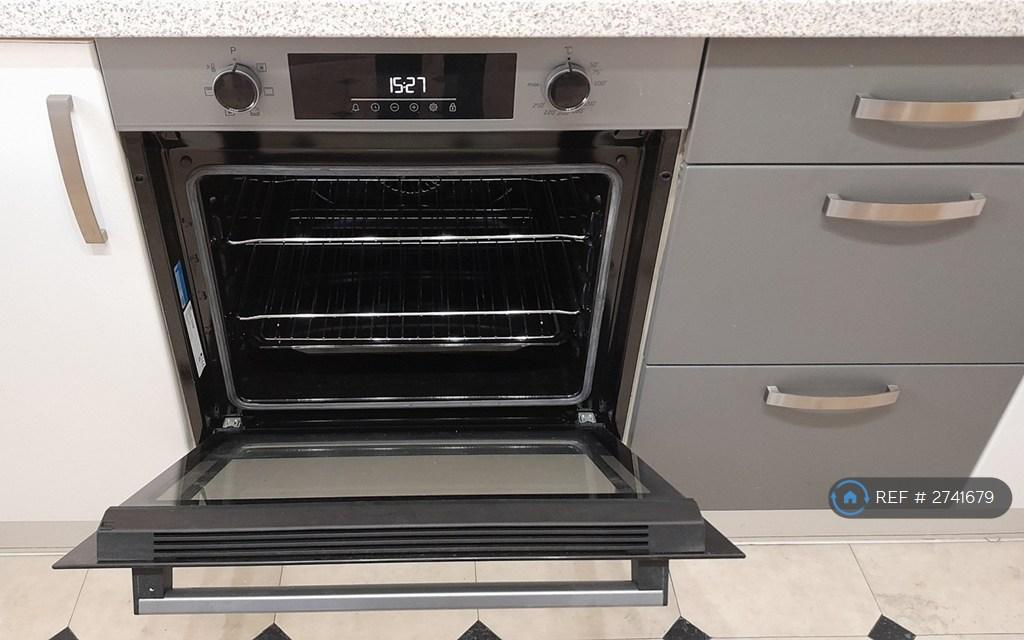 Oven