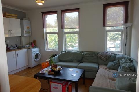 2 bedroom flat to rent, Westerfield Road, London, N15
