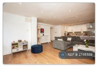 Spacious Living Room