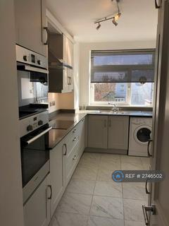 2 bedroom flat to rent, St Johns Wood Park, London, NW8