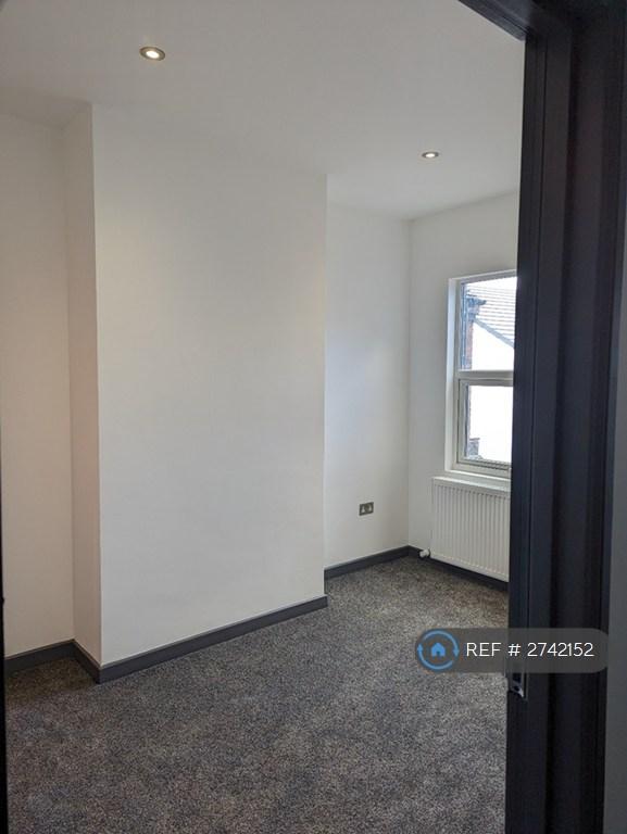 Double Bedroom 2