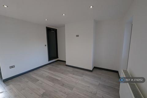 3 bedroom terraced house to rent, Castle Street, Chesterton, Newcastle-Under-Lyme, ST5