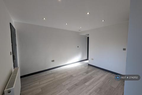 3 bedroom terraced house to rent, Castle Street, Chesterton, Newcastle-Under-Lyme, ST5