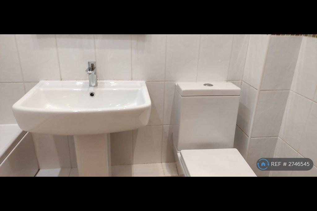 Main Bathroom
