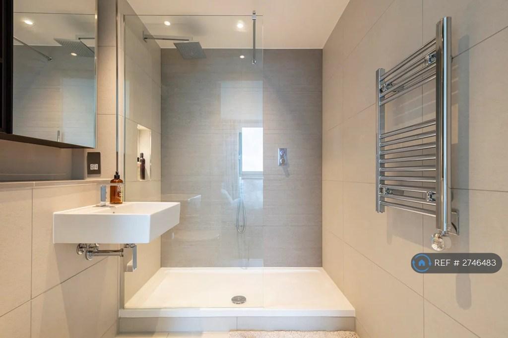 En-Suit Bathroom