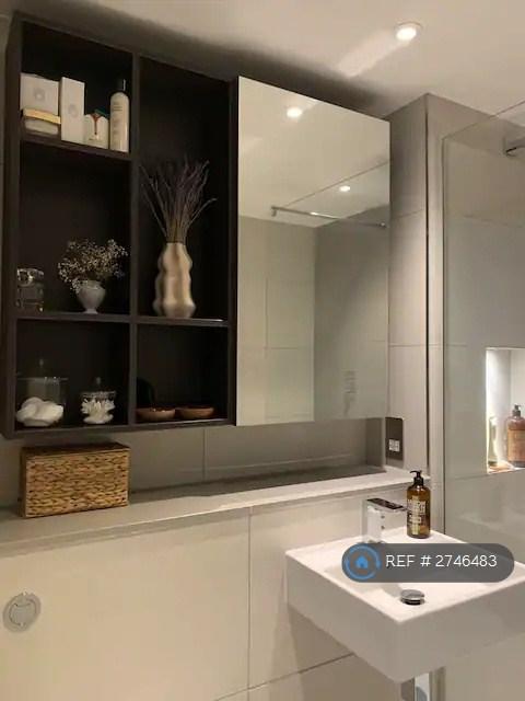 En-Suit Bathroom