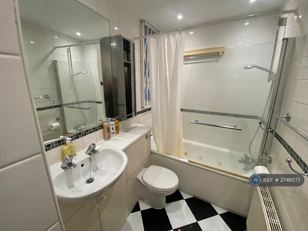 Apartment in London - View 2