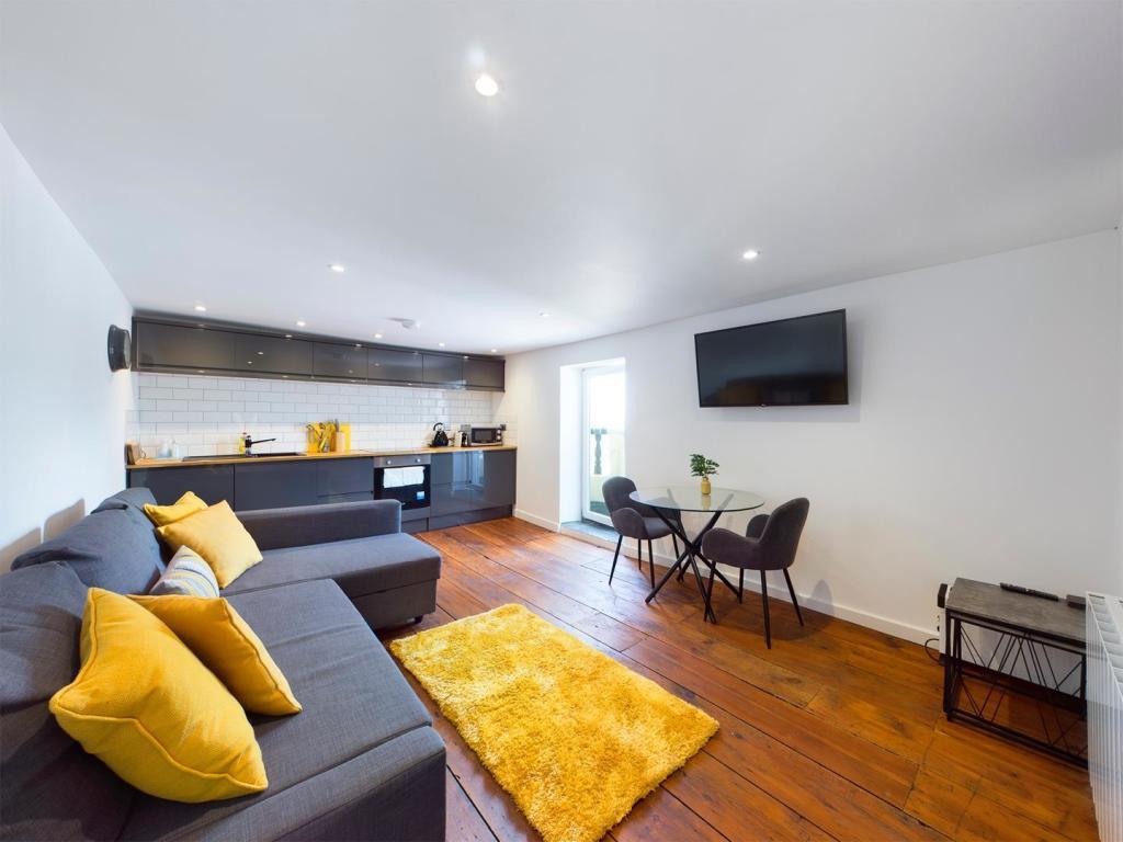 Open PLan