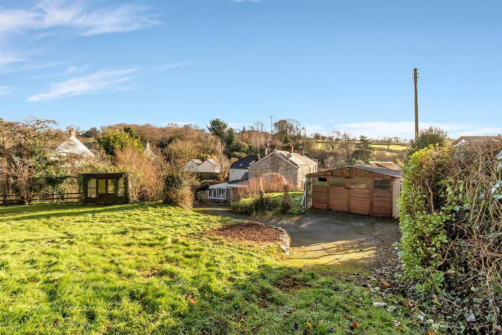 Garden/Garage