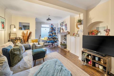 2 bedroom terraced house for sale, Dunstable Road, Dunstable LU5