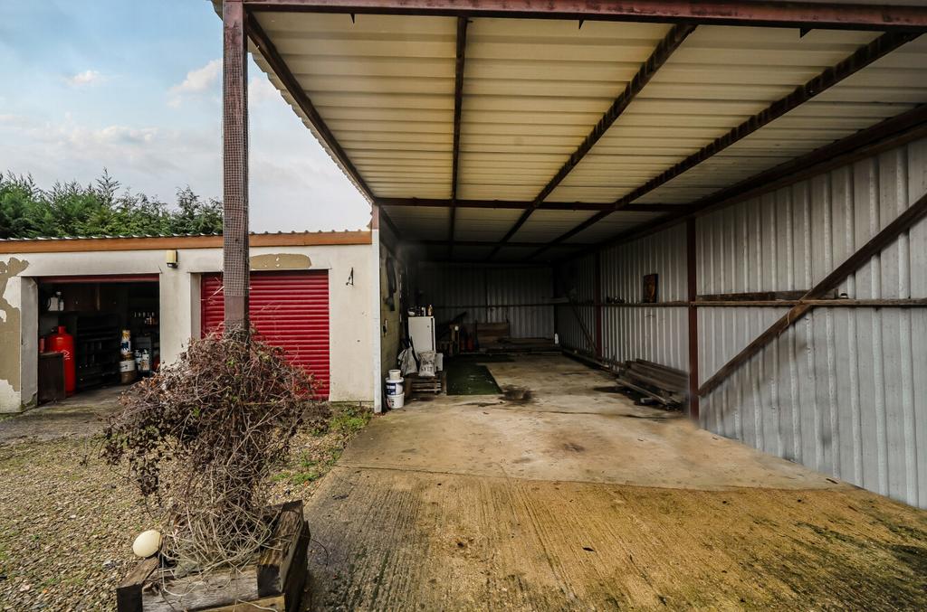 Carport & Garages