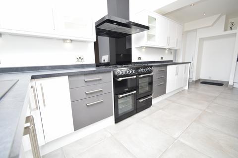 3 bedroom semi-detached house to rent, Leybury Way, Scraptoft, Leicester, Leicestershire, LE7 9UB