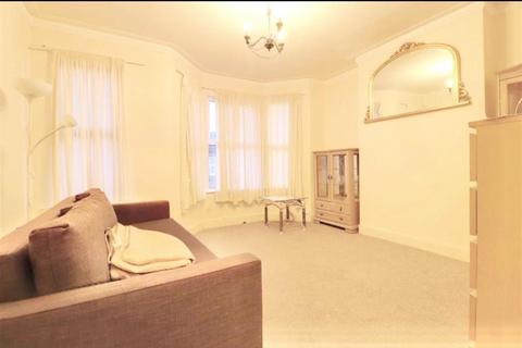 1 bedroom apartment to rent, Durham Road, London W5