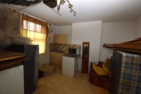 2 bedroom terraced house for sale, Parkfield Mount, Leeds, West Yorkshire