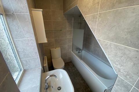 3 bedroom terraced house to rent, Sadberge Road, Stockton-on-Tees