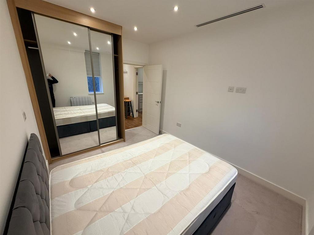 Flat 36 3 Vista Court VI.jpg
