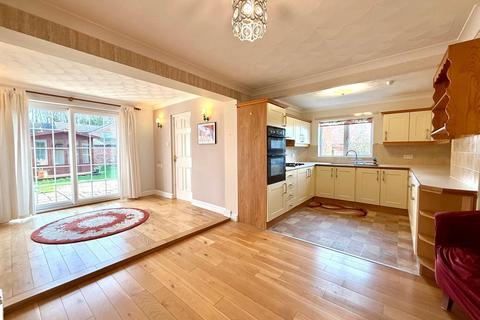 undefined, Park South, Swindon SN3
