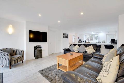 4 bedroom terraced house for sale, Marine Parade, Instow, Bideford, Devon, EX39