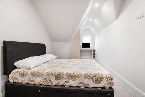 2 bedroom penthouse for sale, Prospect Road, Barnet, EN5
