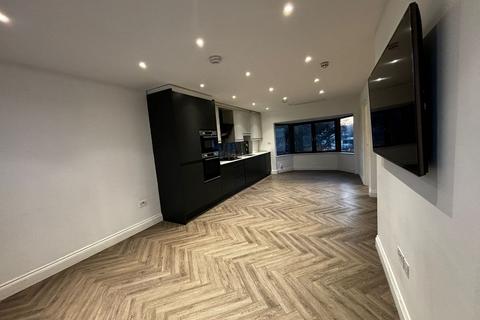2 bedroom flat to rent, Hendon Way, London, NW2