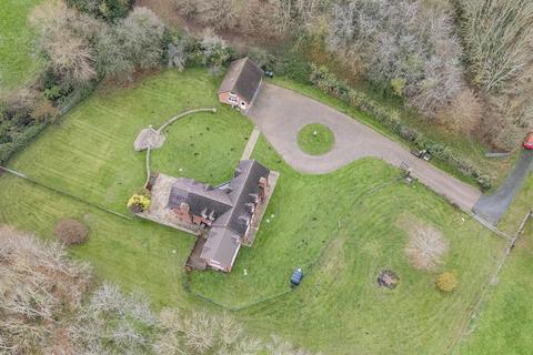 4 bedroom detached house for sale, Willow End Farm Cottage, Blackmore Park Road, Malvern, Worcestershire, WR13