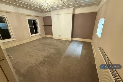 2 bedroom flat to rent, St. Johns Road, St. Leonards-On-Sea, TN37