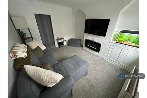 2 bedroom terraced house to rent, Ruskin Road, Lancaster, LA1