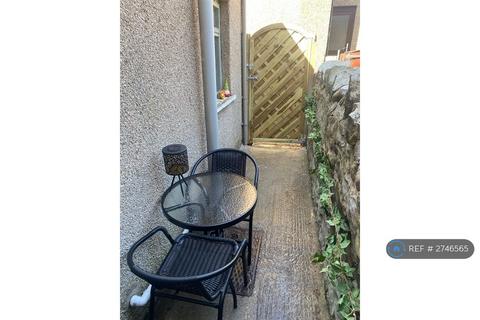 2 bedroom terraced house to rent, Ruskin Road, Lancaster, LA1
