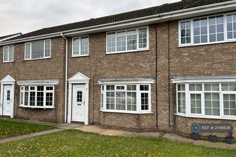 3 bedroom terraced house to rent, Ravensmoor Close, North Hykeham, Lincoln, LN6