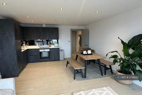 1 bedroom flat to rent, Bridge House, Weybridge, KT13