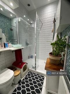 Studio to rent, Sternhold Avenue, London, SW2