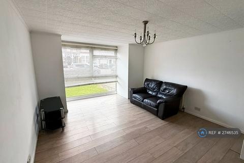 undefined, Grove Hill, South Woodford, E18