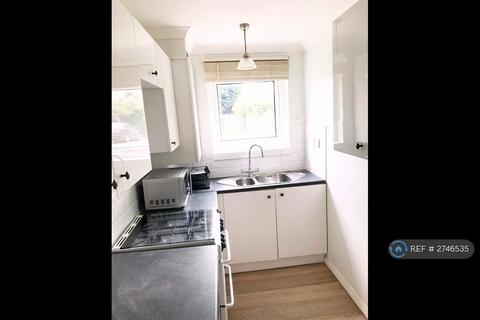 undefined, Grove Hill, South Woodford, E18