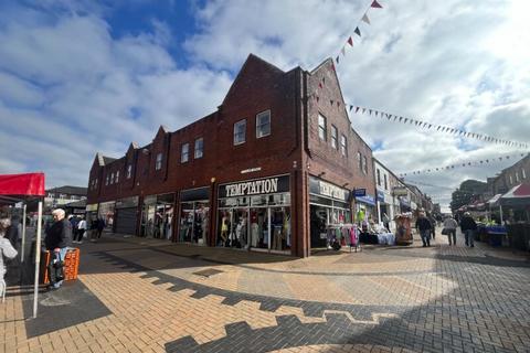 Retail property (high street) to rent, 4-6 Cleveland St Chorley PR7 1BH