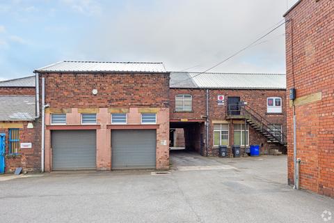 Warehouse to rent, Asquith Av Leeds LS27 9QS