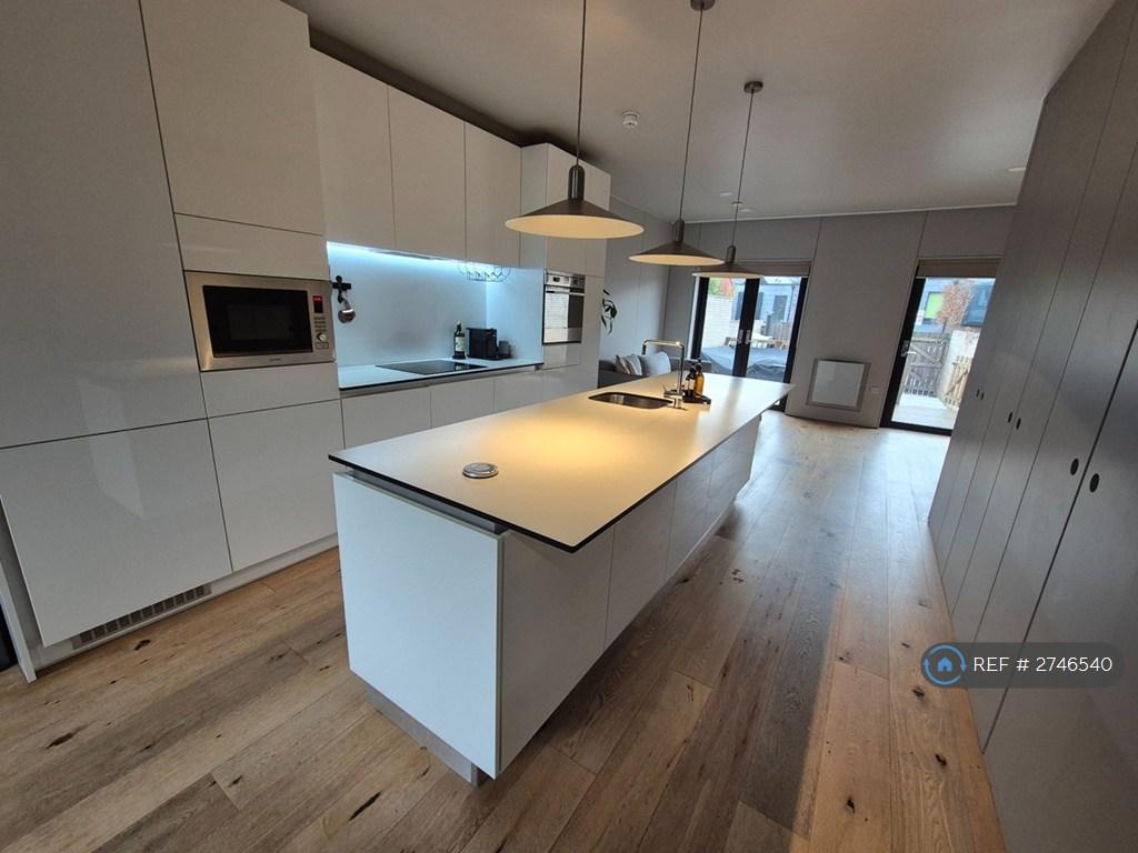Kitchen/Dinning