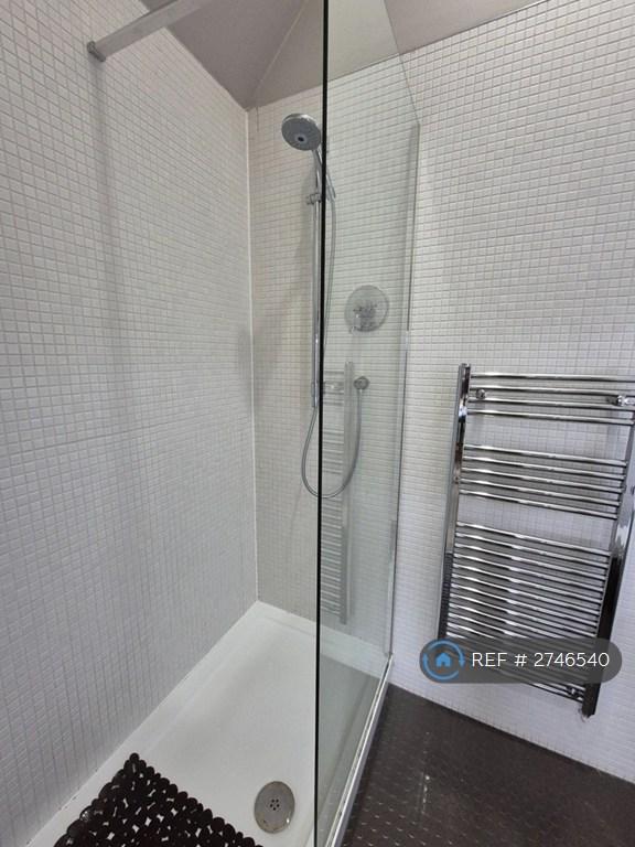 Master Ensuite