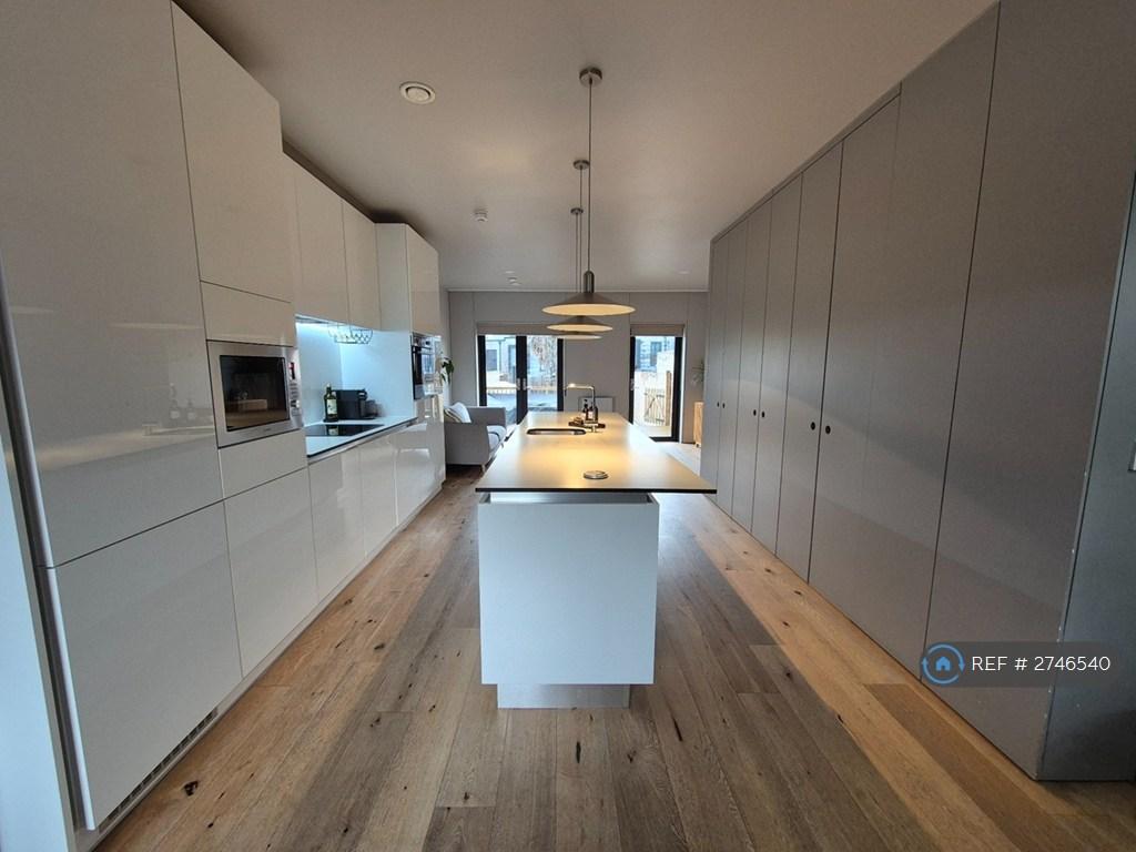 Kitchen/Dinning