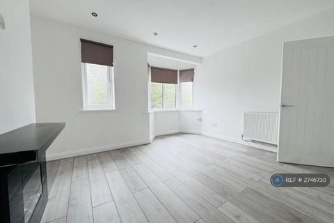 3 bedroom flat to rent, Bitterne Road West, Southampton, SO18