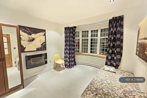 1 bedroom in a house share to rent, Lancelot Crescent, Wembley, HA0