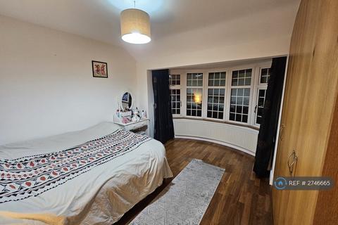 1 bedroom in a house share to rent, Lancelot Crescent, Wembley, HA0
