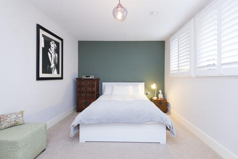 1 bedroom apartment to rent, Vertex Apartments, SW19