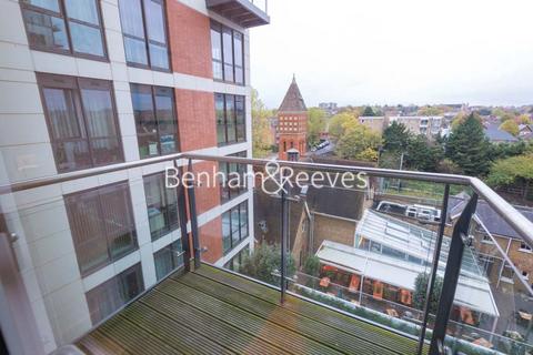 undefined, Longfield Avenue, Ealing W5