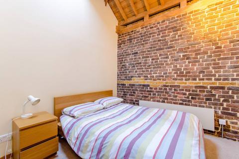 2 bedroom flat to rent, Port East Apartments, E14, Docklands, London, E14