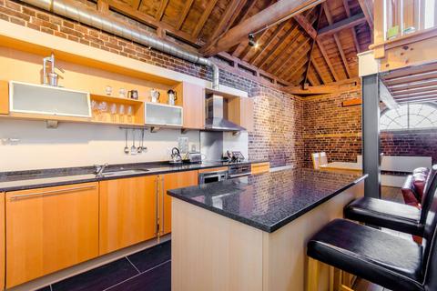 2 bedroom flat to rent, Port East Apartments, E14, Docklands, London, E14
