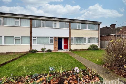 2 bedroom apartment for sale, Briscoe Road, Rainham, RM13