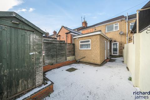 2 bedroom terraced house for sale, Dowling Street, Swindon, SN1