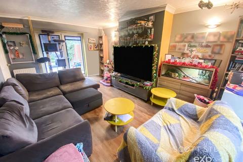 3 bedroom terraced house for sale, Coronation Avenue, Peterborough PE7